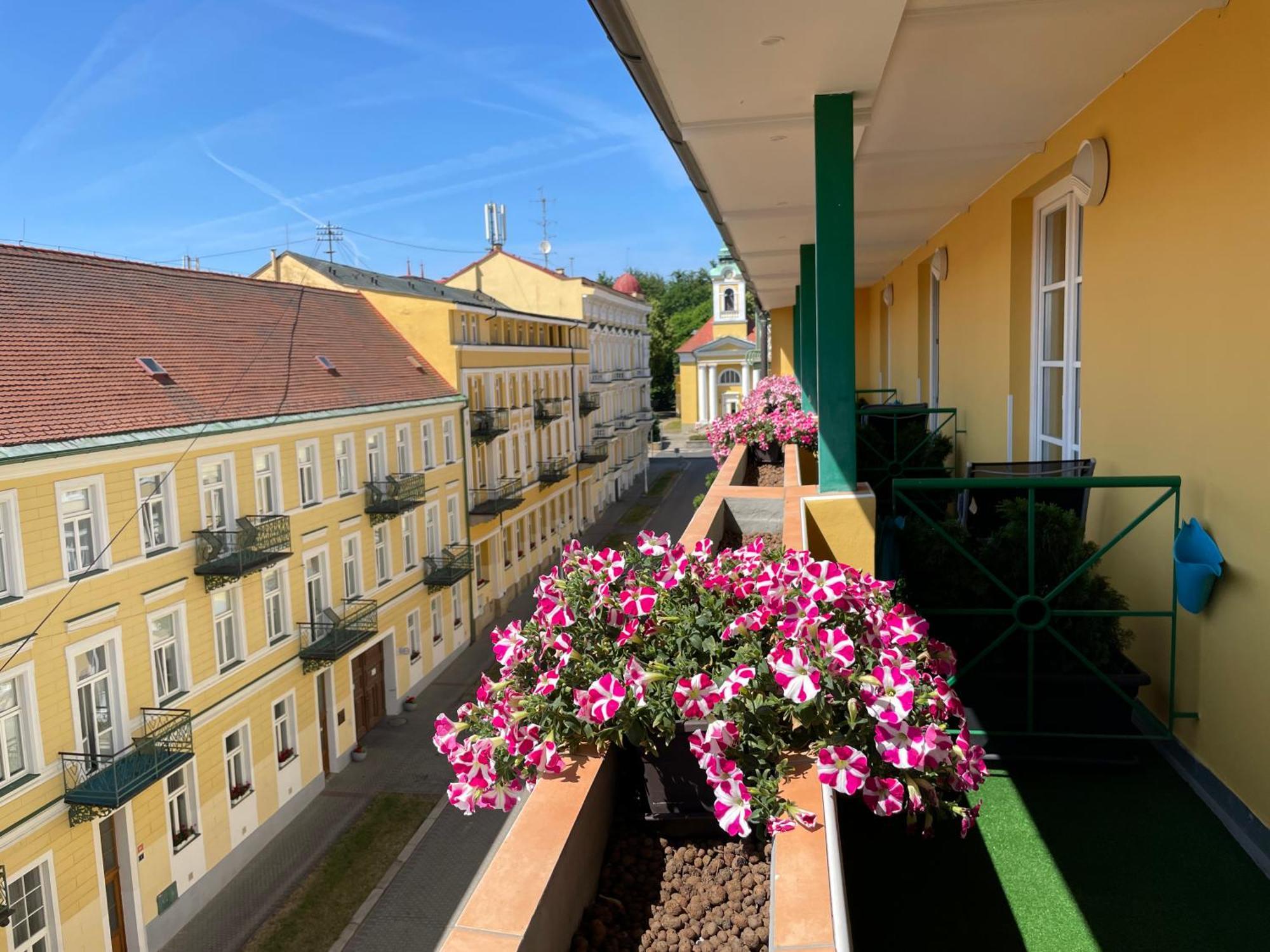 Ld Palace Spa & Kur Františkovy Lázně Екстериор снимка